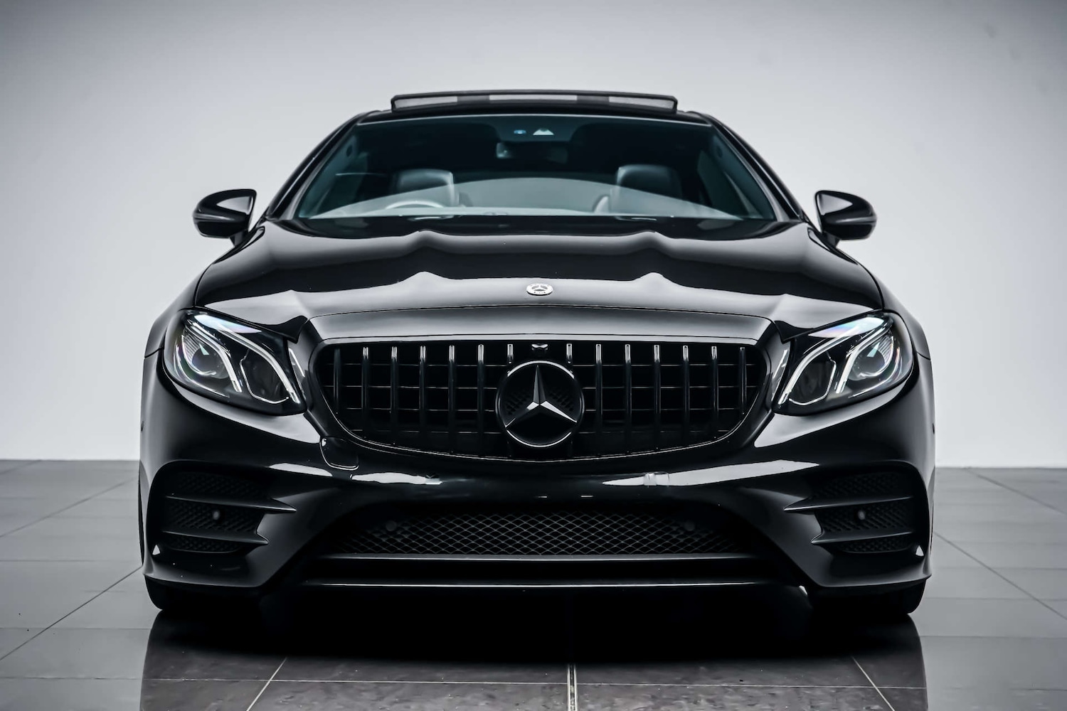 Used Mercedes-Benz E Class 2018 for sale - 77426969: Photo 2