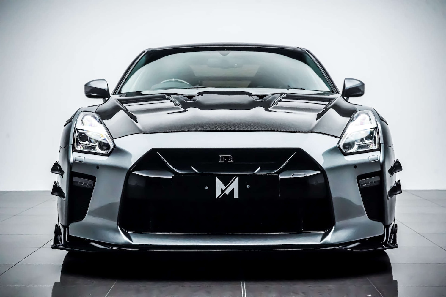 Used Nissan GT-R 2017 for sale - 76830983: Photo 2
