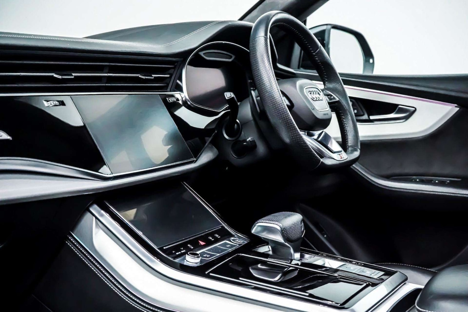 Used Audi Q8 2019 for sale - 76830986: Photo 22