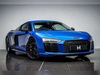 2016 - 5.2 FSI V10 Plus Coupe 2dr Petrol S Tronic quattro Euro 6 (s/s) (610 ps)