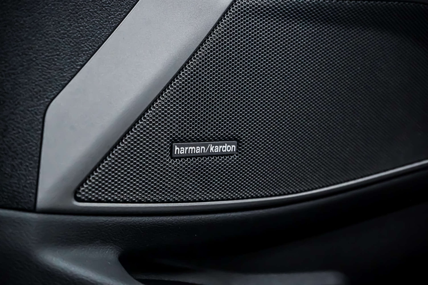 Used BMW 3 Series 2024 for sale - 76831058: Photo 15