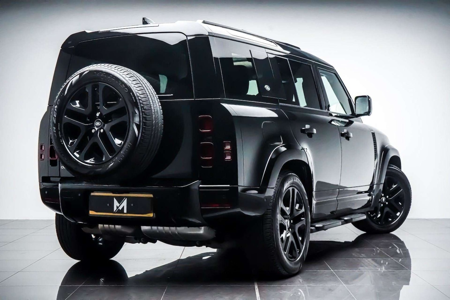 Used Land Rover Defender 2023 for sale - 76831010: Photo 15