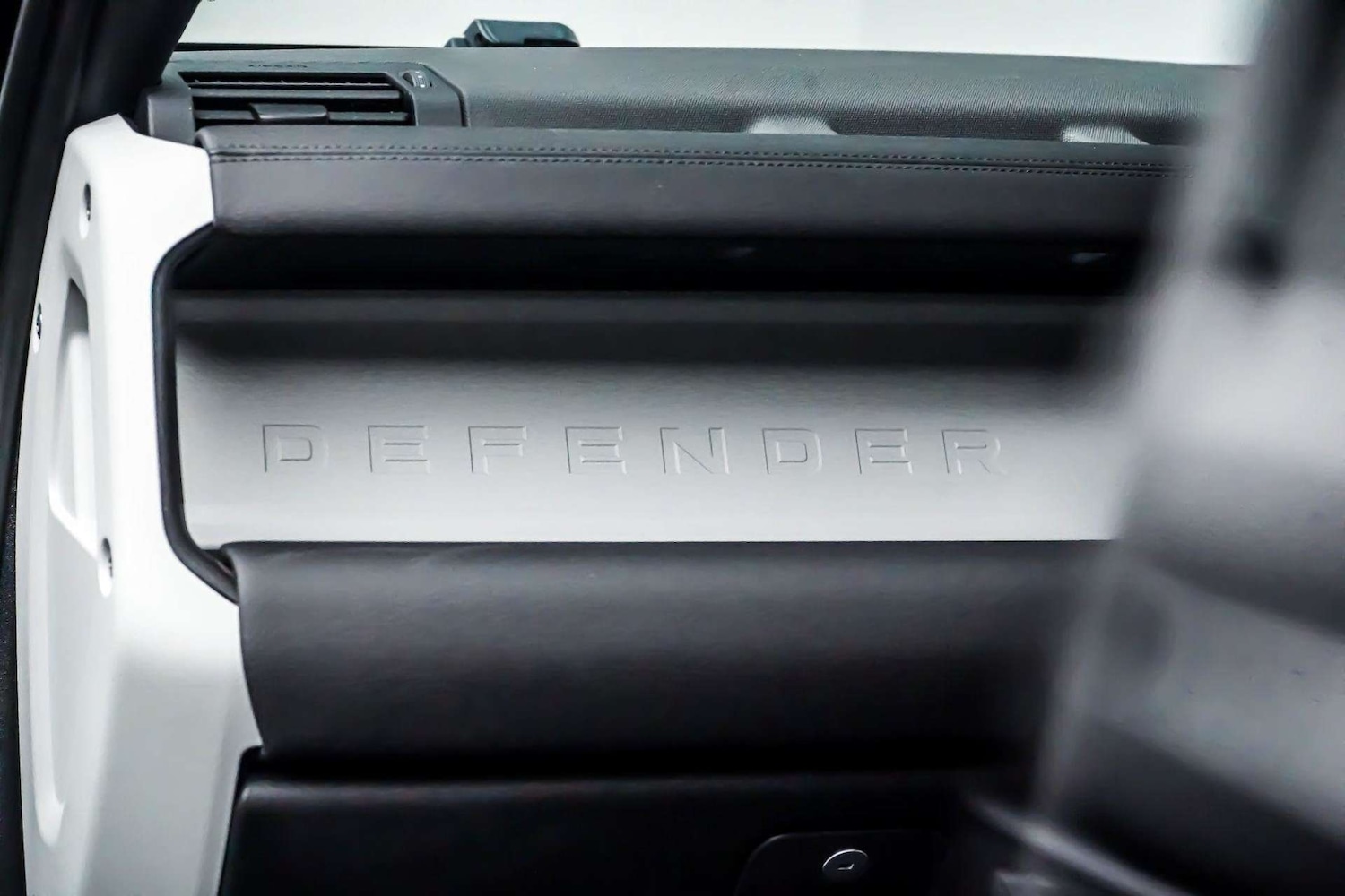 Used Land Rover Defender 2023 for sale - 76831010: Photo 23