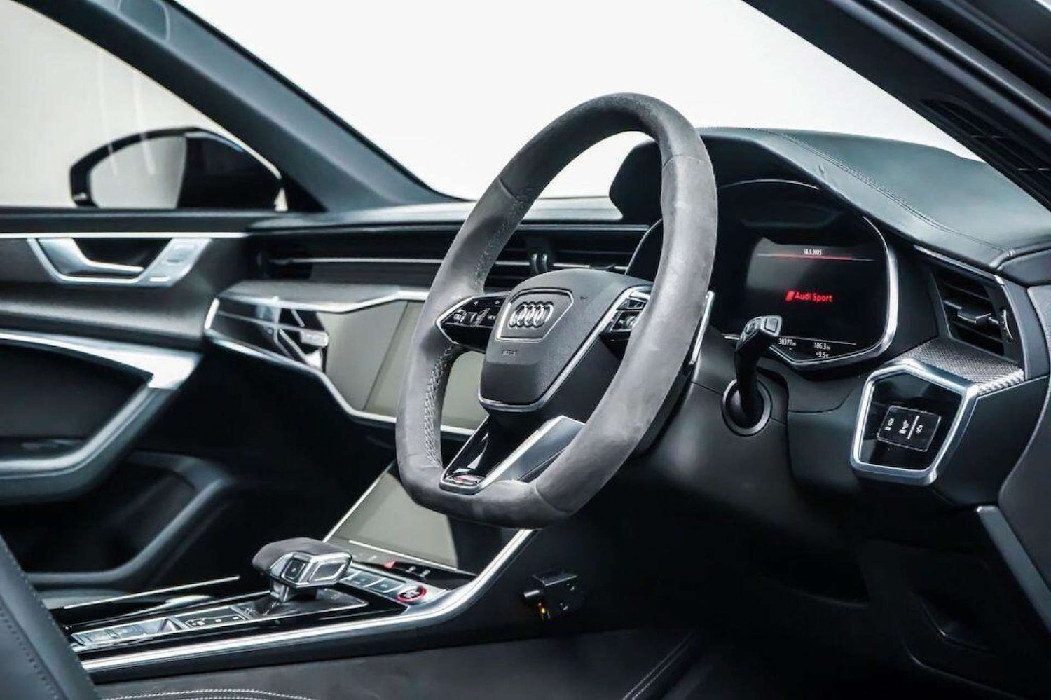 Used Audi RS6 2021 for sale - 76831006: Photo 10