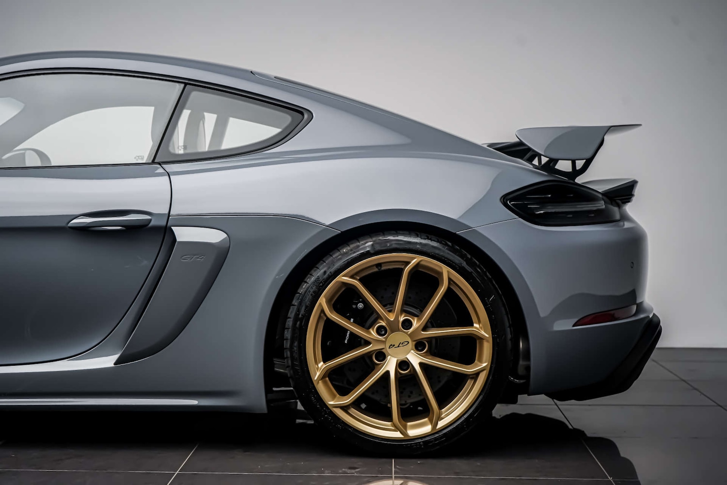 Used Porsche 718 Cayman 2022 for sale - 77837335: Photo 17