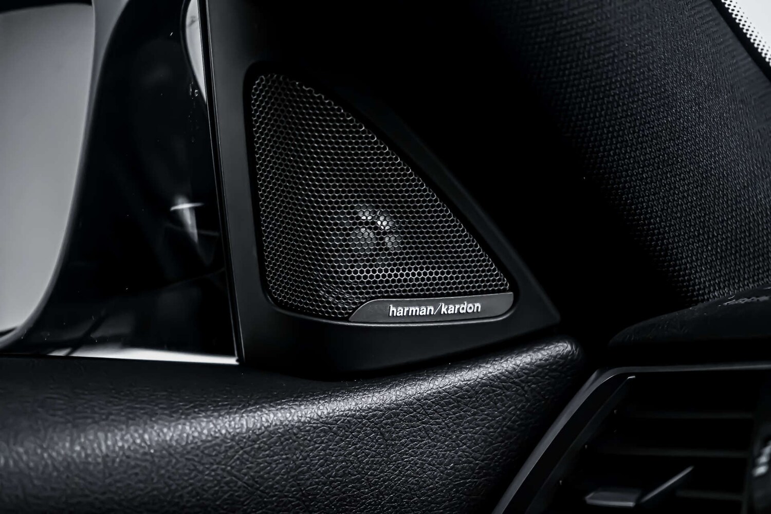 Used BMW M4 2020 for sale - 77880478: Photo 25