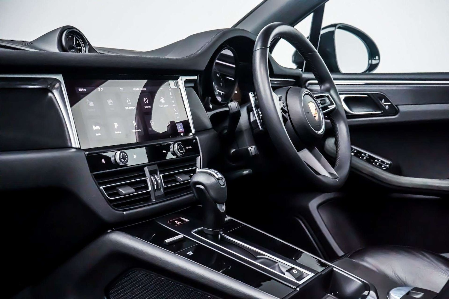 Used Porsche Macan 2021 for sale - 76830988: Photo 21