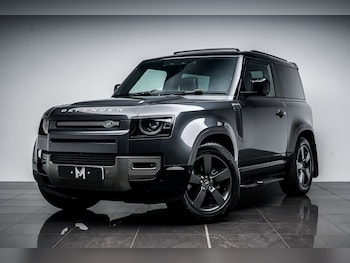 Used Land Rover Defender 90 2024 for sale - 79060564: Photo