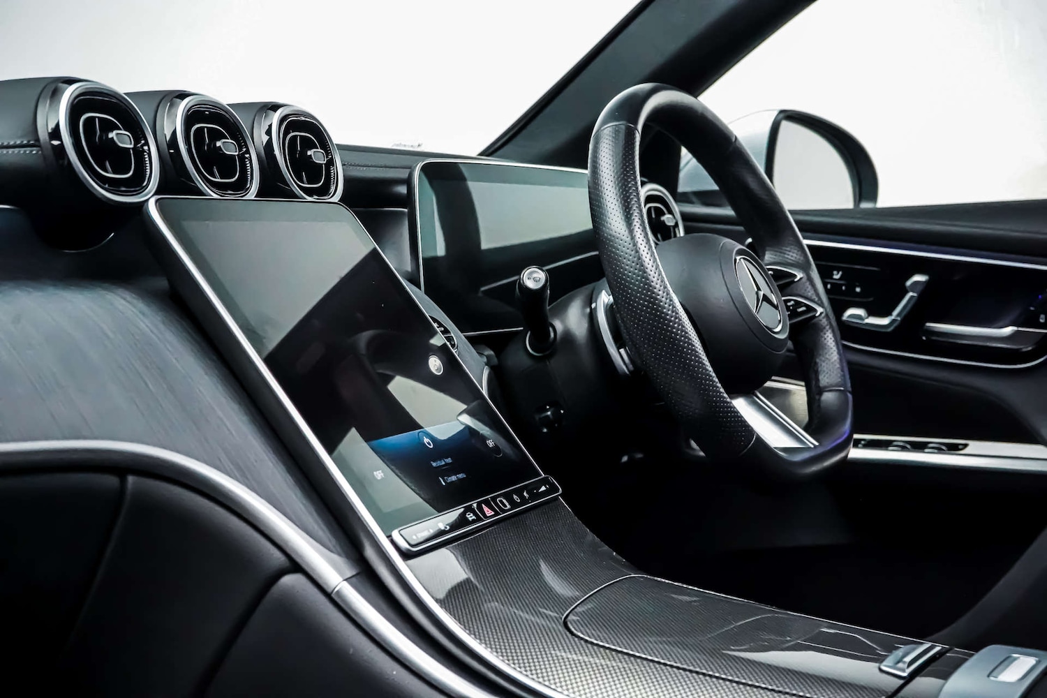 Used Mercedes-Benz GLC 2023 for sale - 76830959: Photo 22