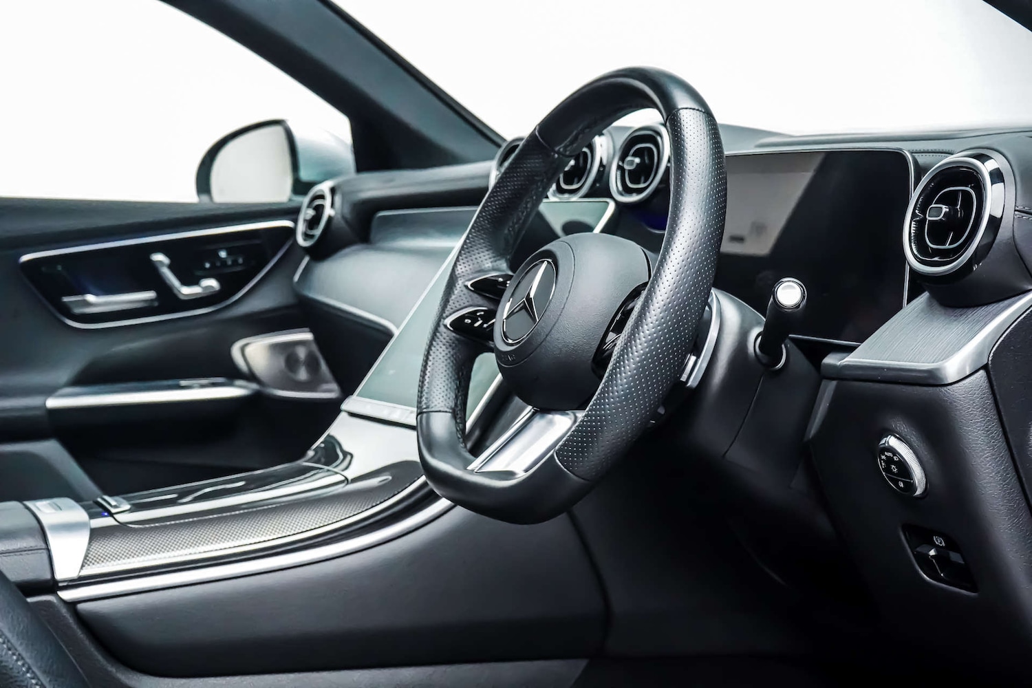 Used Mercedes-Benz GLC 2023 for sale - 76830959: Photo 9