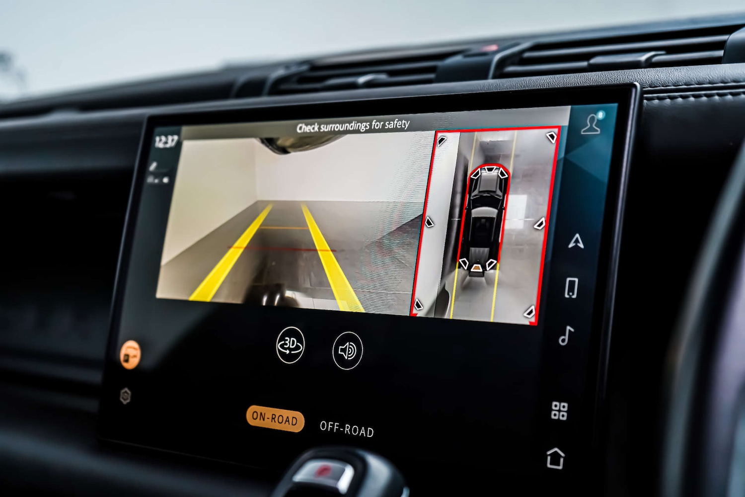 Used Land Rover Defender 2022 for sale - 77490219: Photo 13