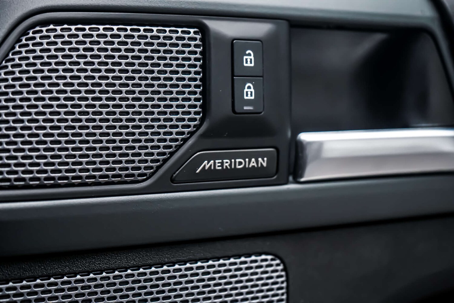 Used Land Rover Defender 2022 for sale - 77490219: Photo 19