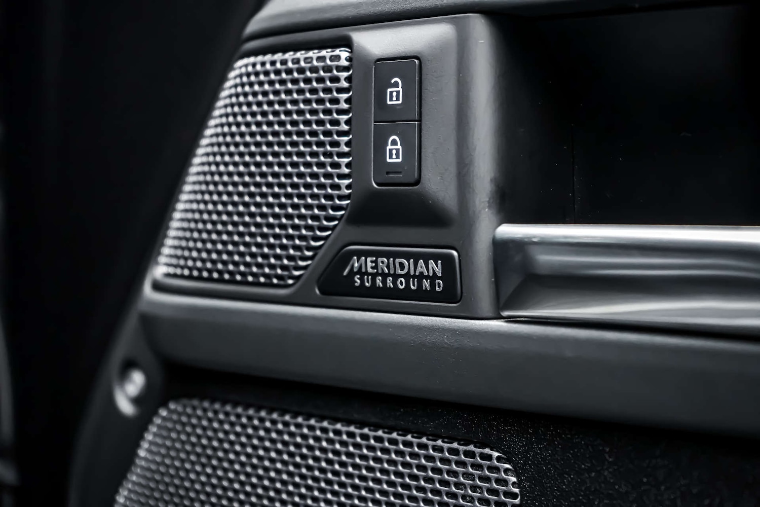 Used Land Rover Defender 110 2022 for sale - 77090223: Photo 16