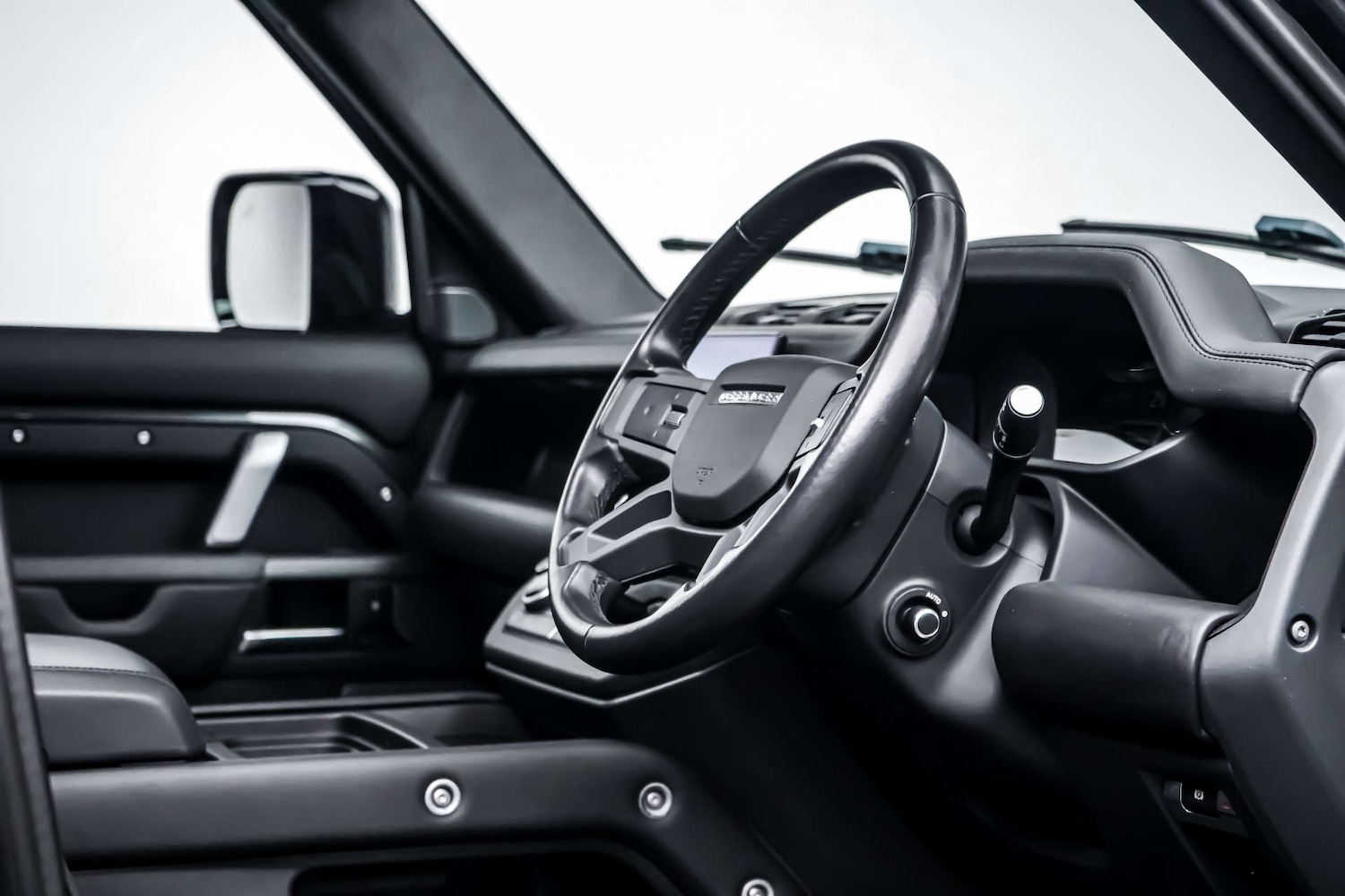 Used Land Rover Defender 110 2022 for sale - 77090223: Photo 8