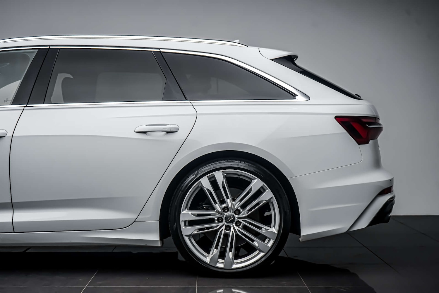 Used Audi S6 Avant 2020 for sale - 78064635: Photo 14