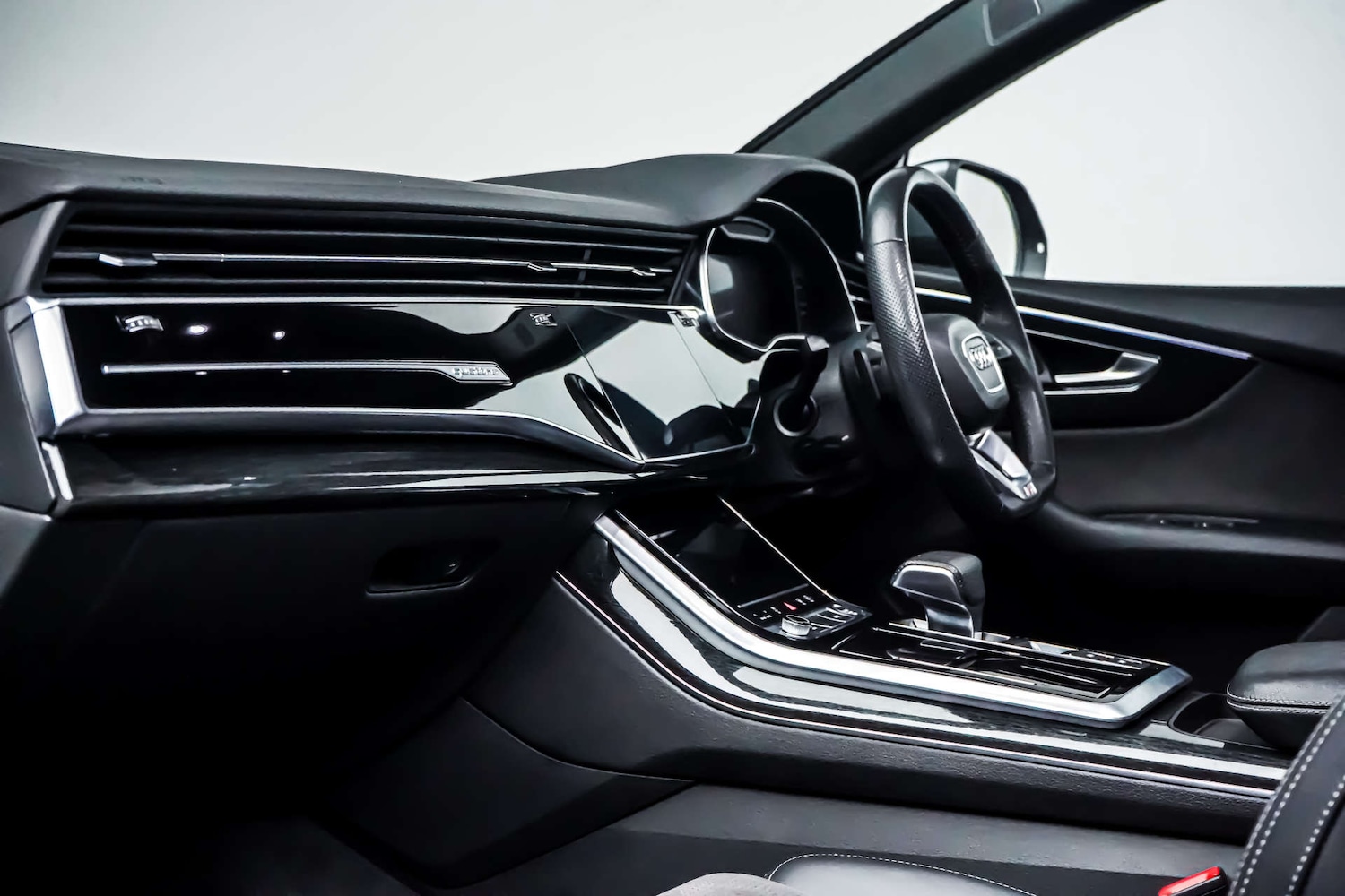 Used Audi Q8 2019 for sale - 76830985: Photo 18