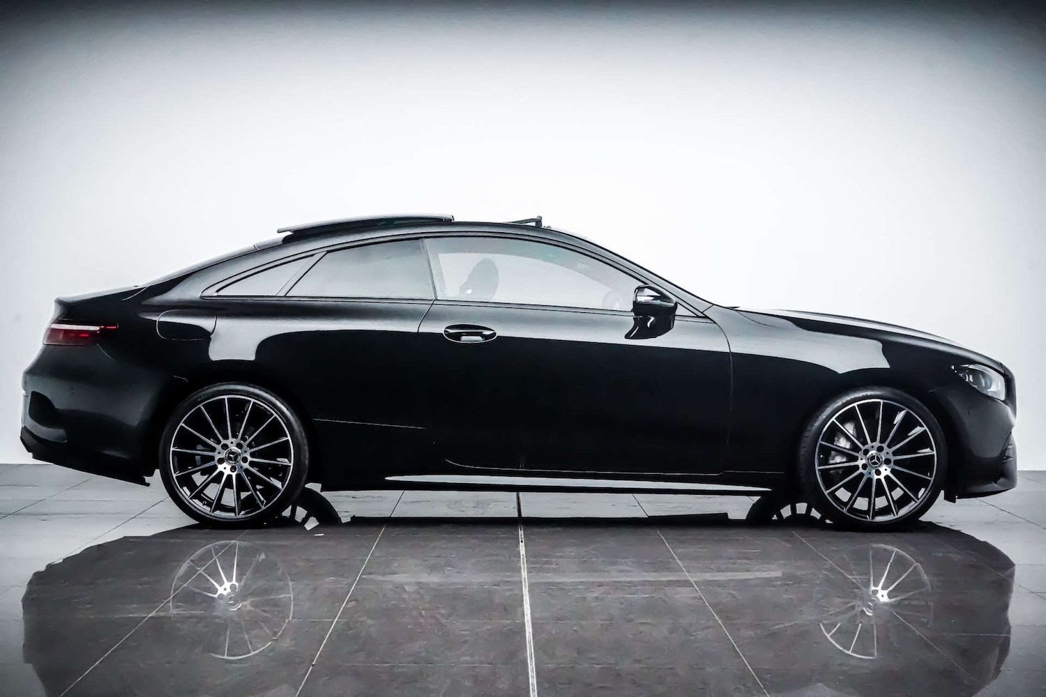 Used Mercedes-Benz E Class 2021 for sale - 76831087: Photo 8