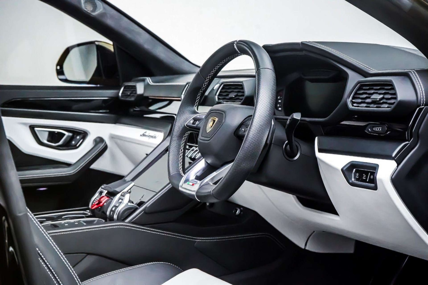 Used Lamborghini Urus 2021 for sale - 76831024: Photo 10