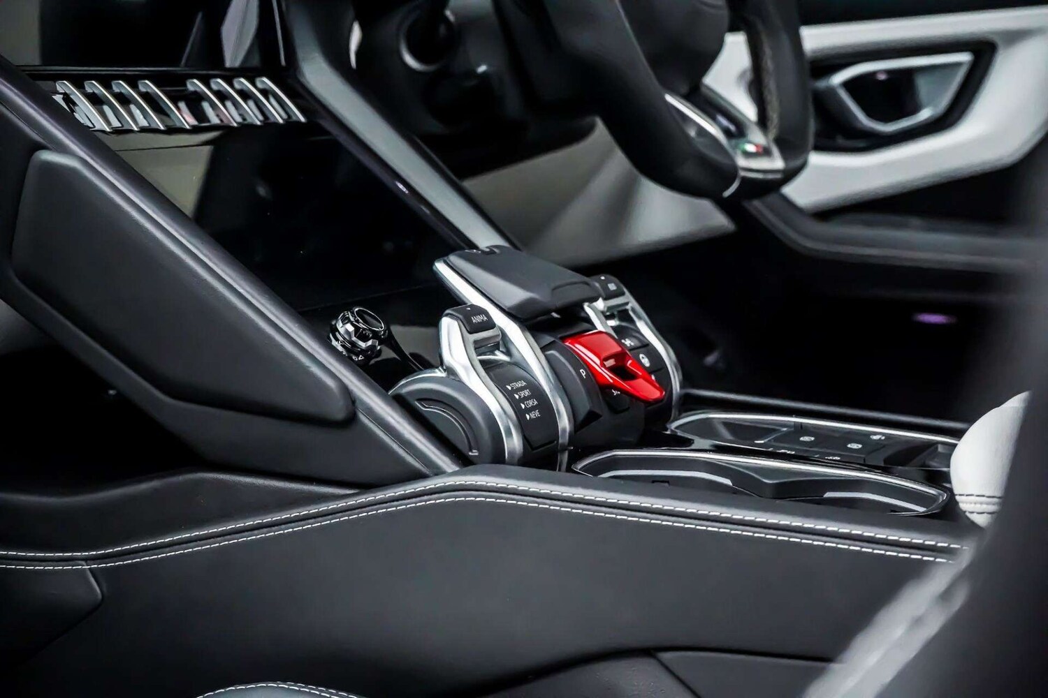 Used Lamborghini Urus 2021 for sale - 76831024: Photo 27