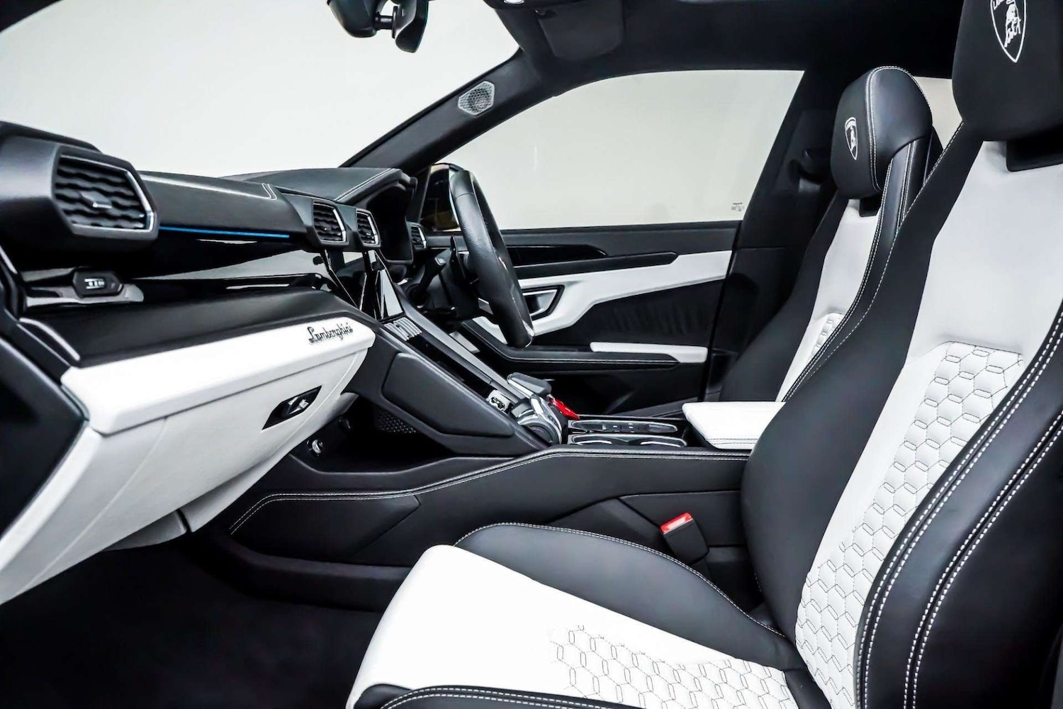 Used Lamborghini Urus 2021 for sale - 76831024: Photo 8