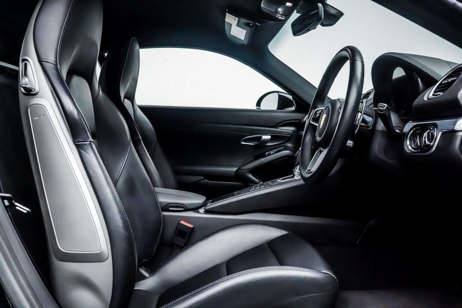 Used Porsche Cayman 2019 for sale - 76830999: Photo 6