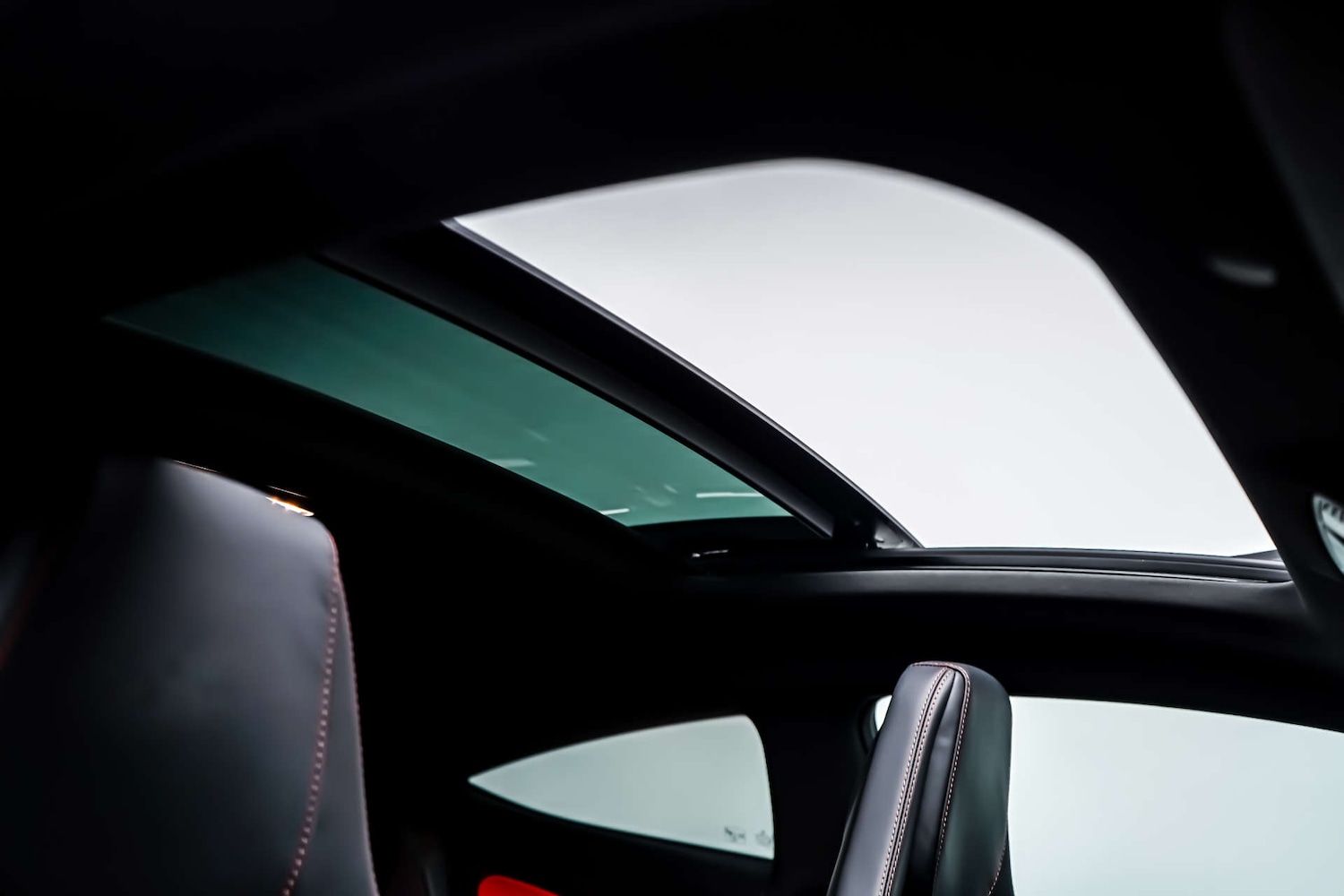 Used Mercedes-Benz C Class 2023 for sale - 77426897: Photo 3