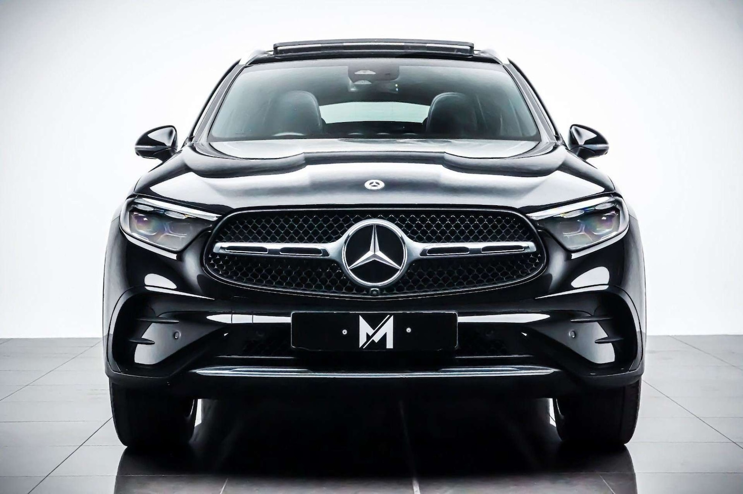 Used Mercedes-Benz GLC 2023 for sale - 76830991: Photo 2