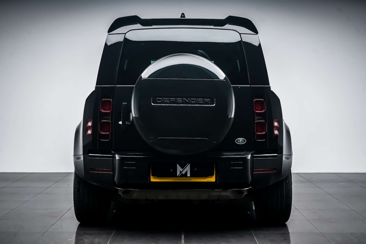 Used Land Rover Defender 2021 for sale - 77426933: Photo 4