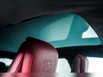 Used Porsche Taycan 2023 for sale - 78228149: Photo