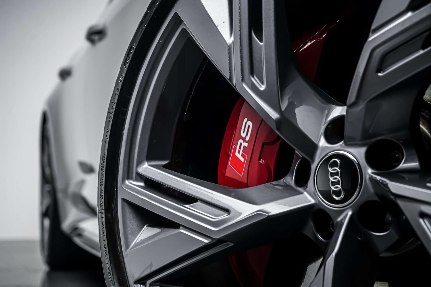 Used Audi RS6 Avant 2020 for sale - 77655648: Photo 13