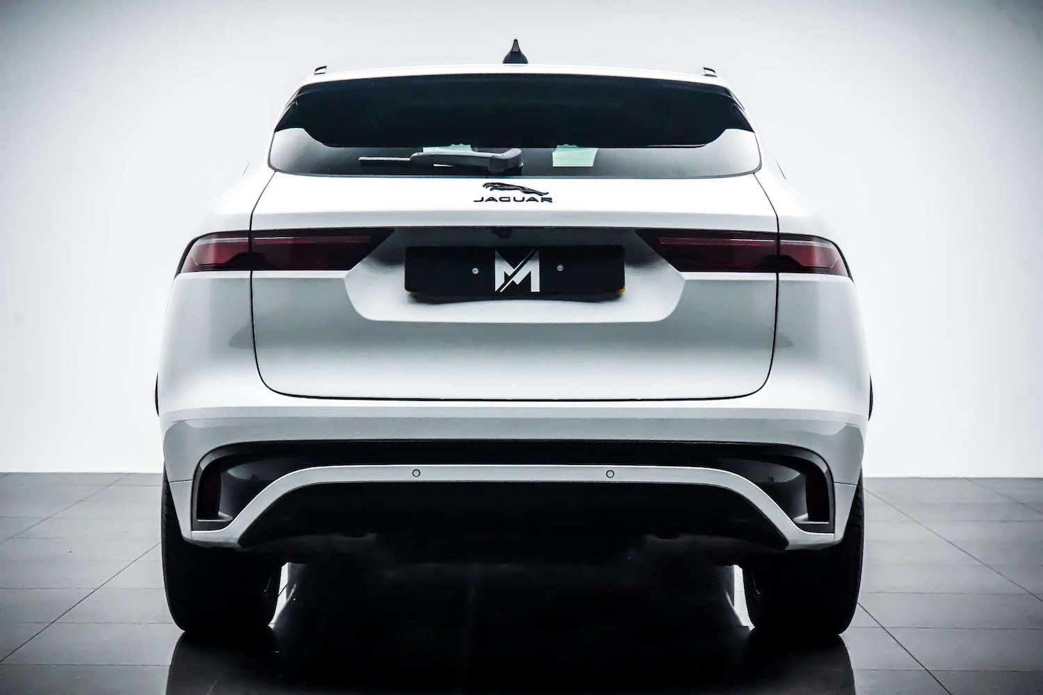 Used Jaguar F-Pace 2023 for sale - 77426858: Photo 4