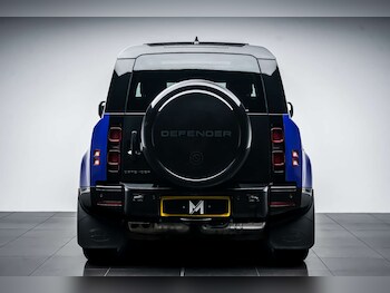 Used Land Rover Defender 2024 for sale - 77180047: Photo