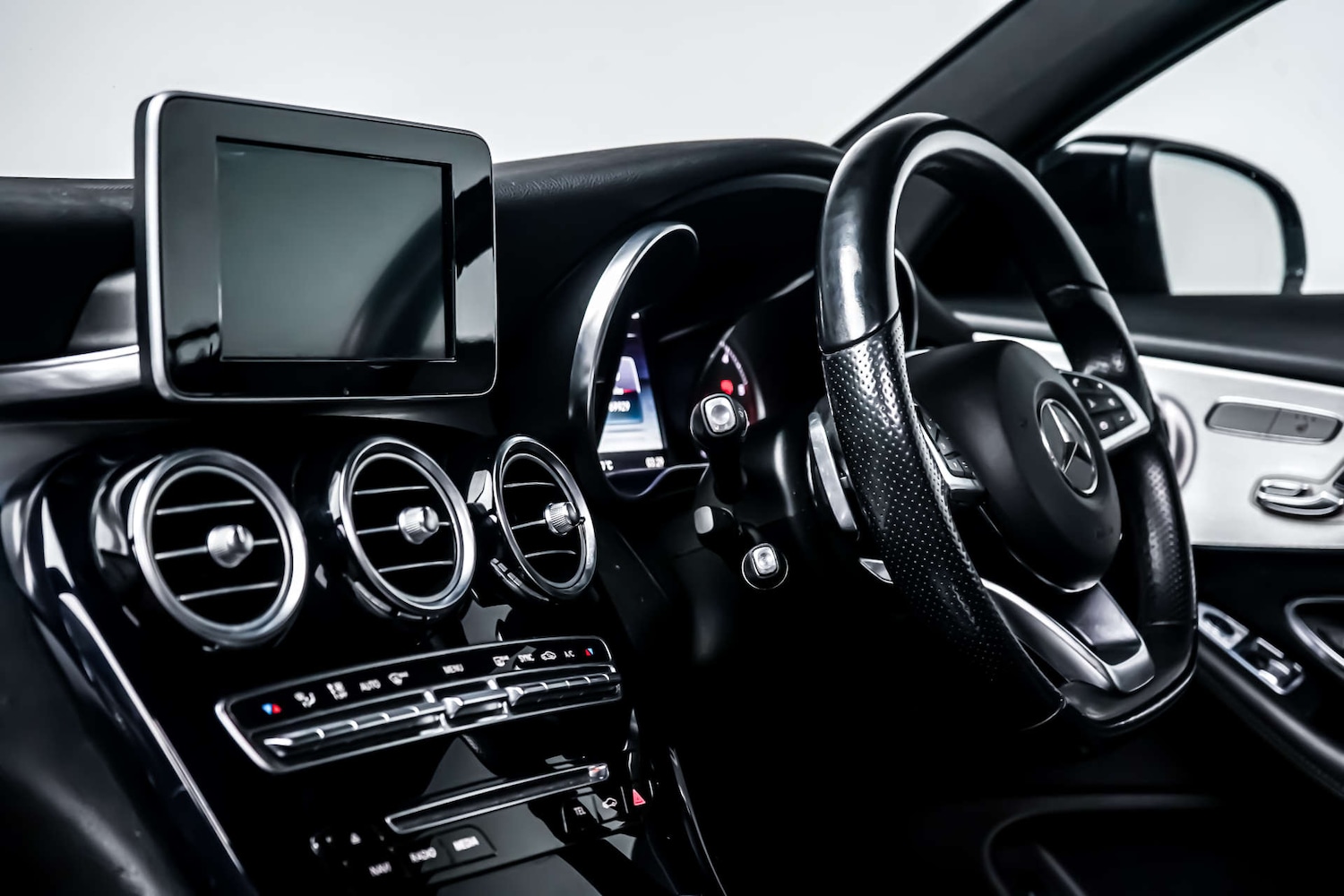 Used Mercedes-Benz C Class 2017 for sale - 77437455: Photo 13