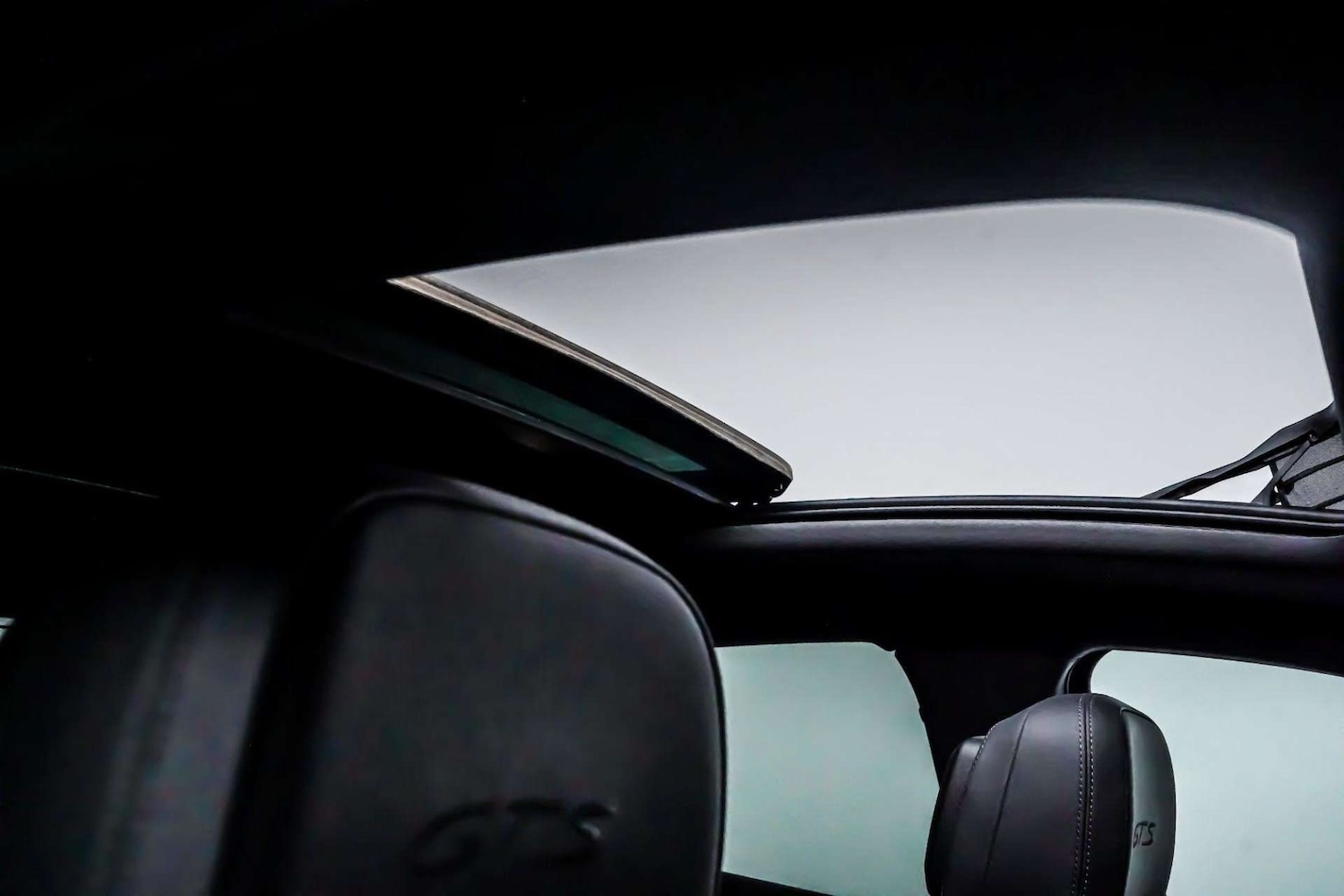 Used Porsche Macan 2021 for sale - 77426864: Photo 3