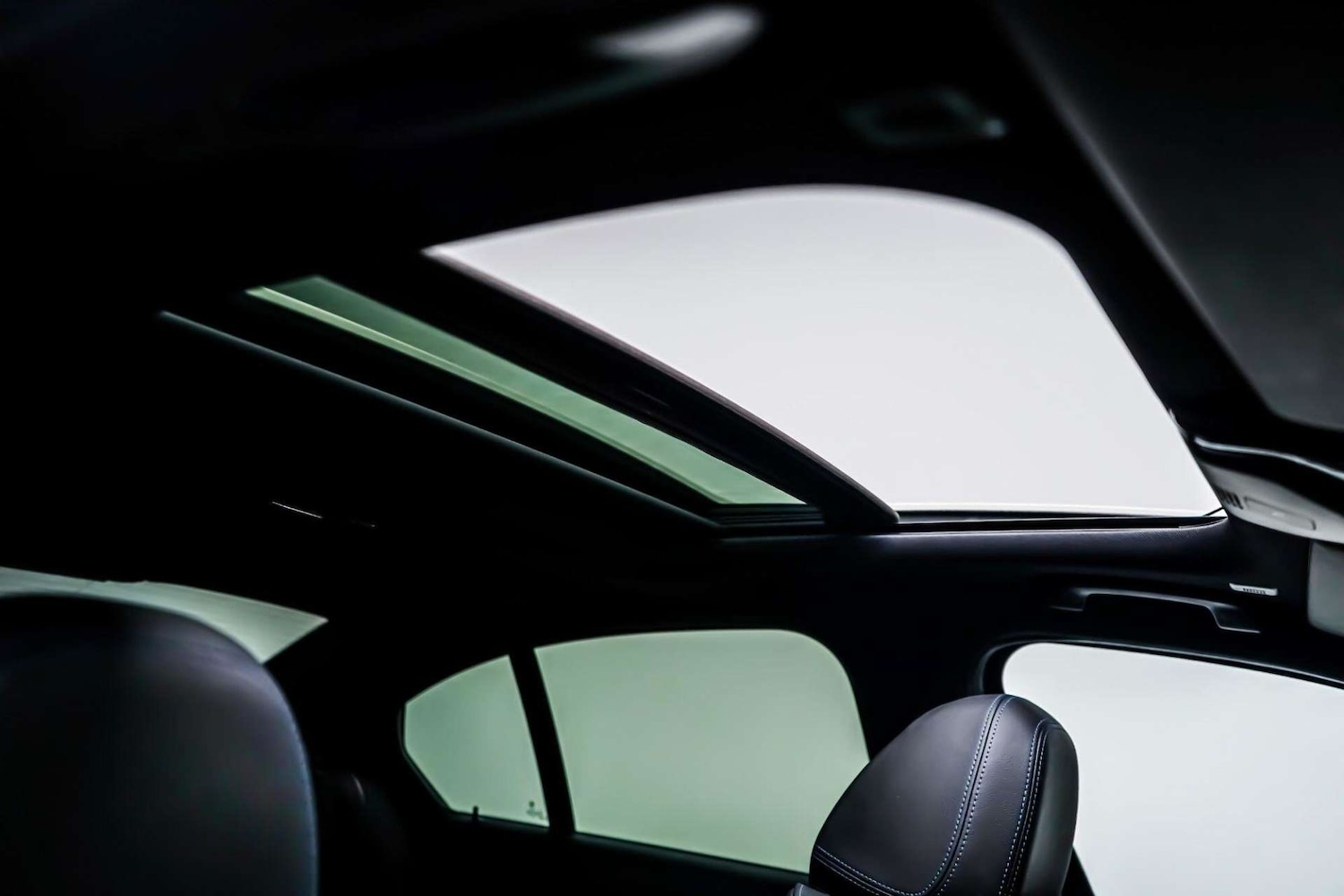 Used BMW 3 Series 2022 for sale - 76831001: Photo 3