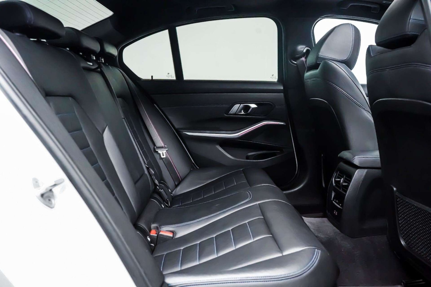 Used BMW 3 Series 2022 for sale - 76831001: Photo 8