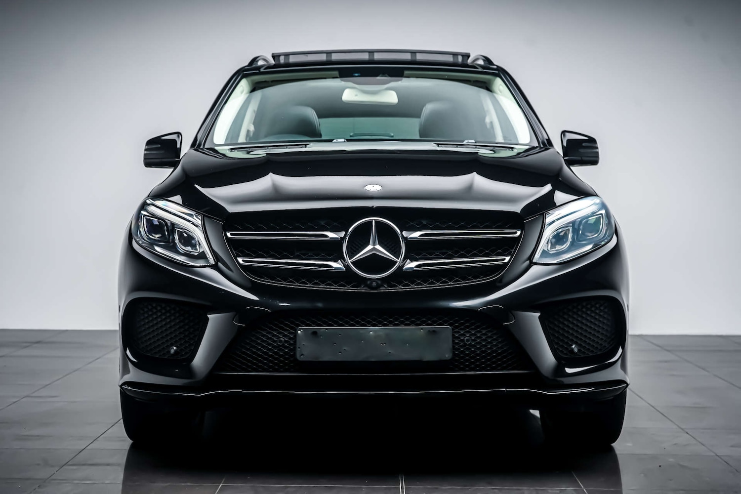 Used Mercedes-Benz GLE 2016 for sale - 77616816: Photo 2