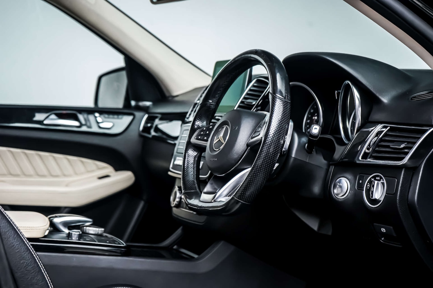 Used Mercedes-Benz GLE 2016 for sale - 77616816: Photo 9