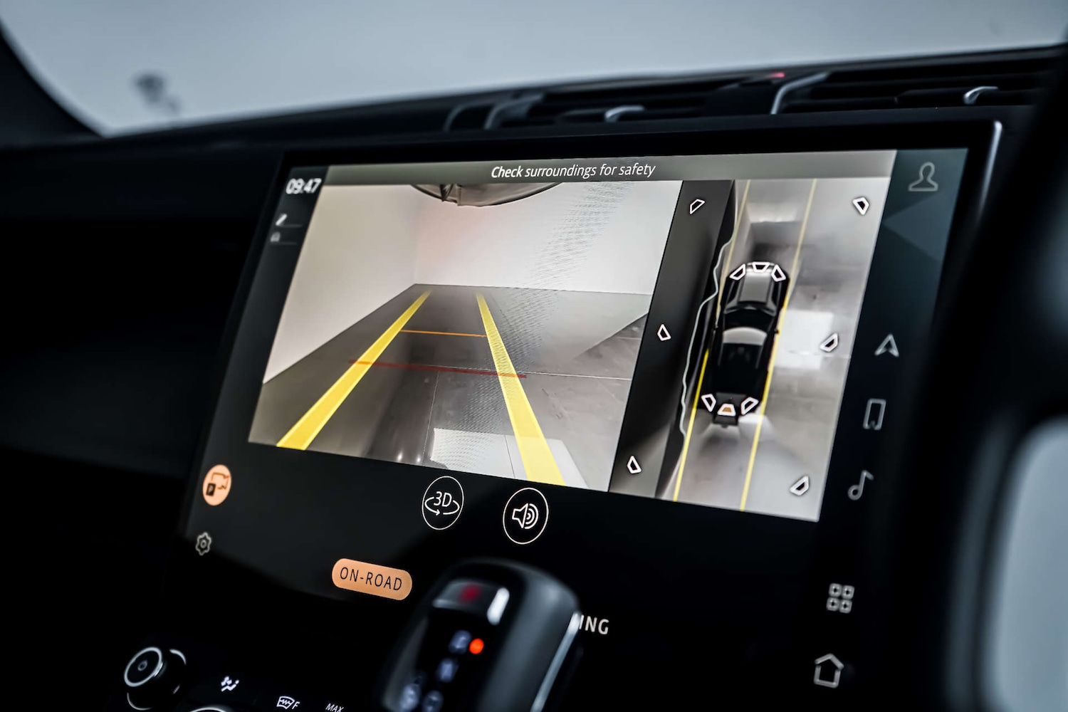 Used Land Rover Defender 2025 for sale - 78182125: Photo 11