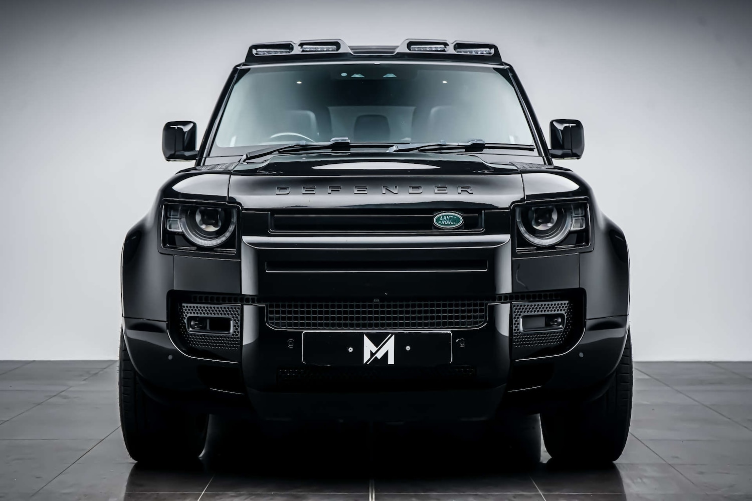 Used Land Rover Defender 2021 for sale - 77891342: Photo 2