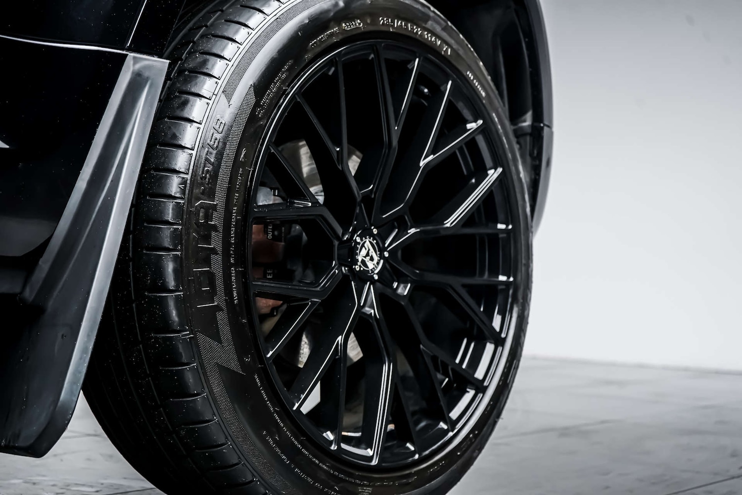 Used Land Rover Defender 2021 for sale - 77891342: Photo 9