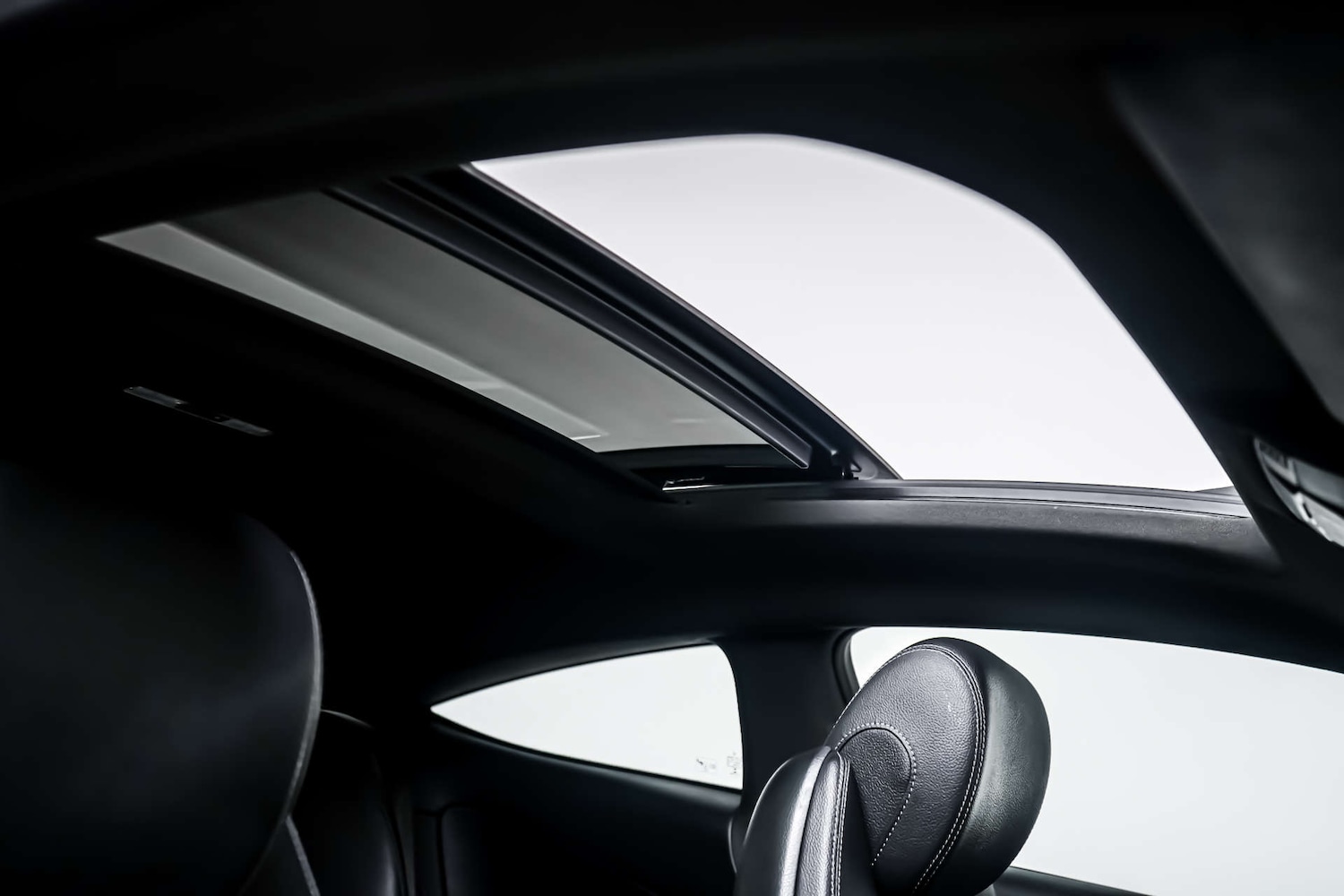 Used Mercedes-Benz C Class 2017 for sale - 77988278: Photo 3