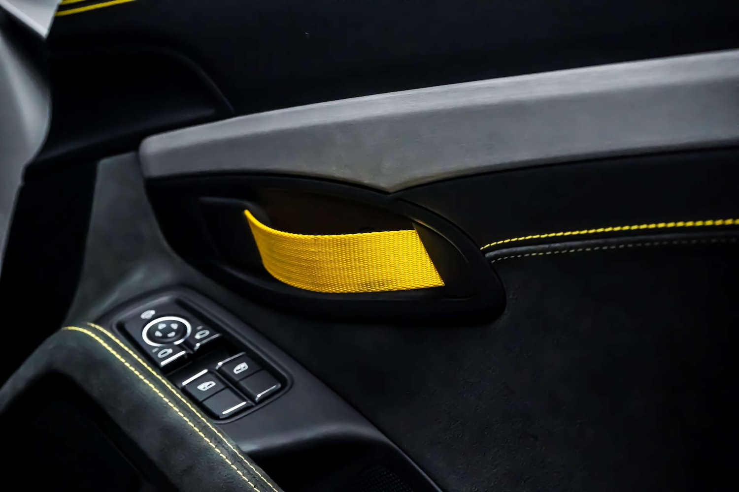 Used Porsche Cayman 2023 for sale - 76830886: Photo 11