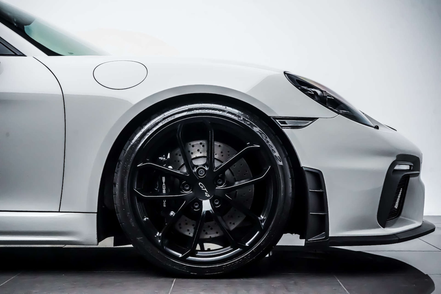 Used Porsche Cayman 2023 for sale - 76830886: Photo 13