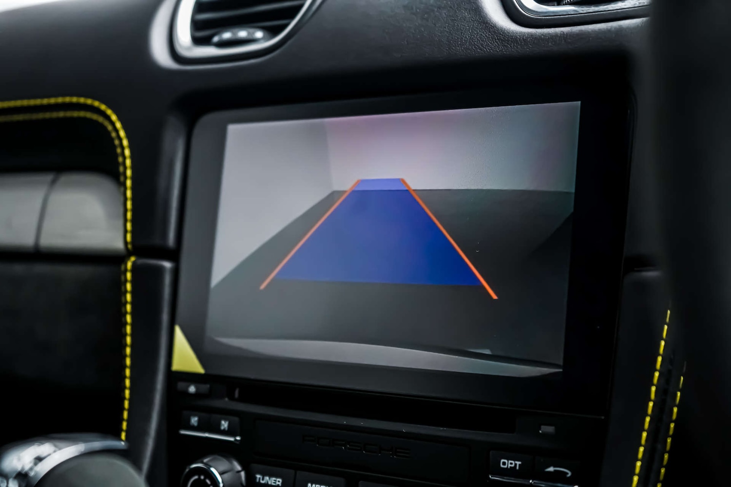 Used Porsche Cayman 2023 for sale - 76830886: Photo 15