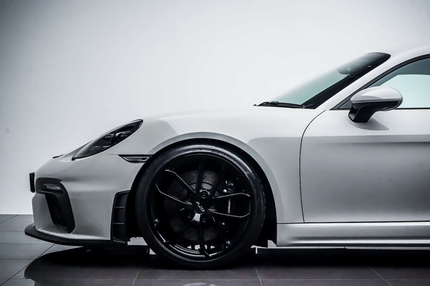 Used Porsche Cayman 2023 for sale - 76830886: Photo 16