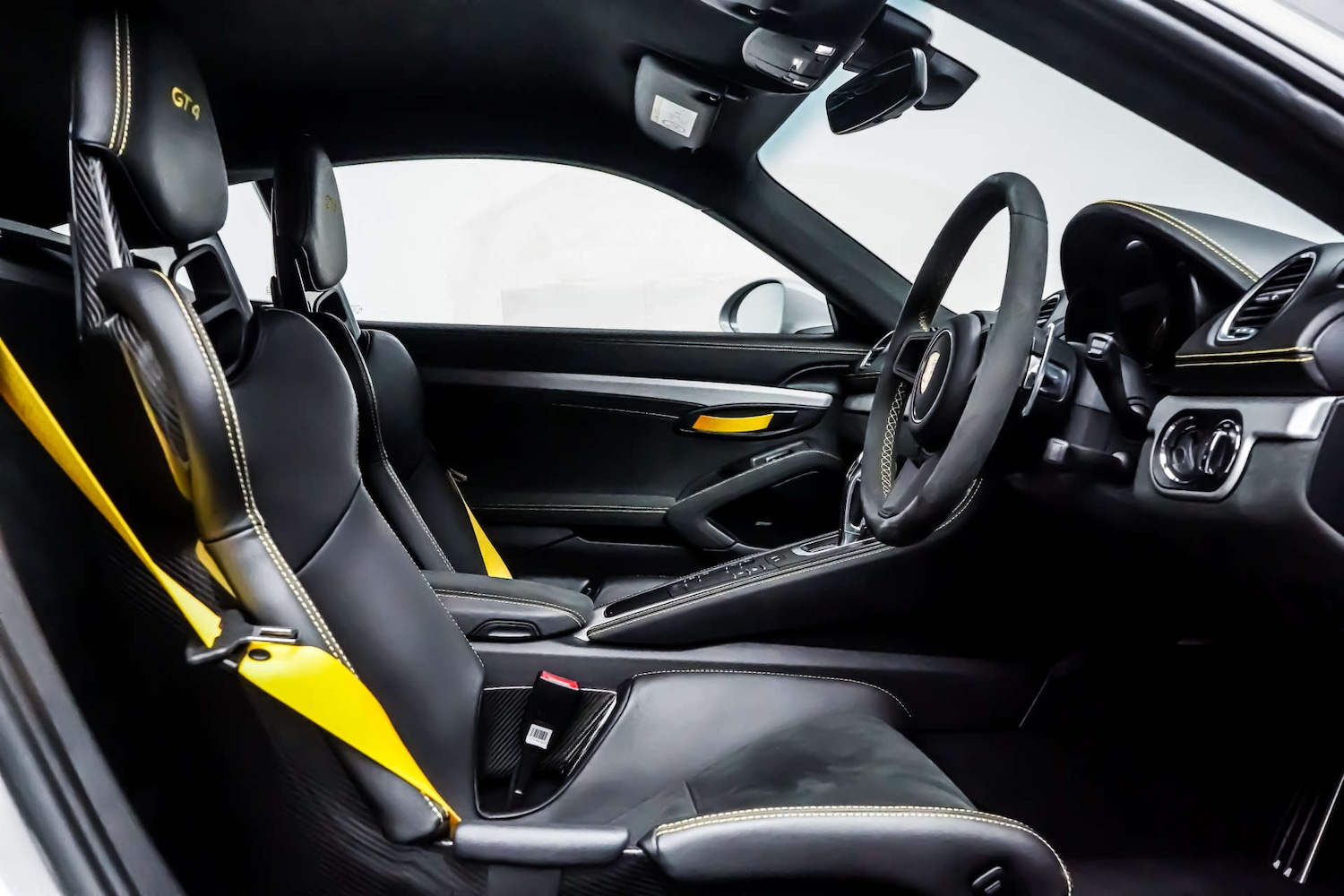 Used Porsche Cayman 2023 for sale - 76830886: Photo 6