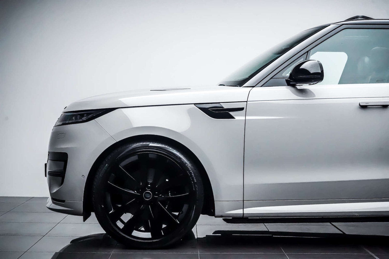 Used Land Rover Range Rover Sport 2024 for sale - 76831065: Photo 14