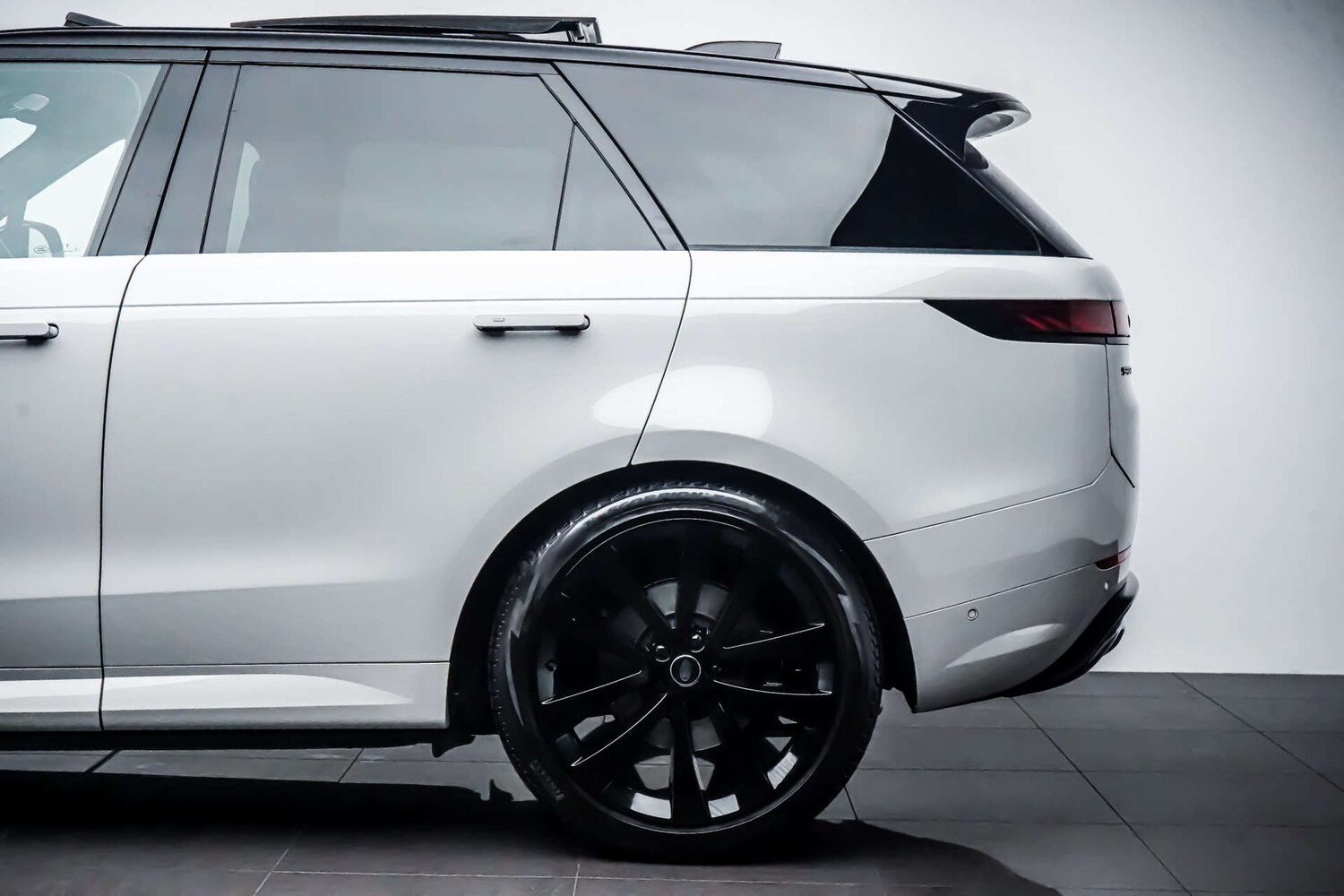 Used Land Rover Range Rover Sport 2024 for sale - 76831065: Photo 15