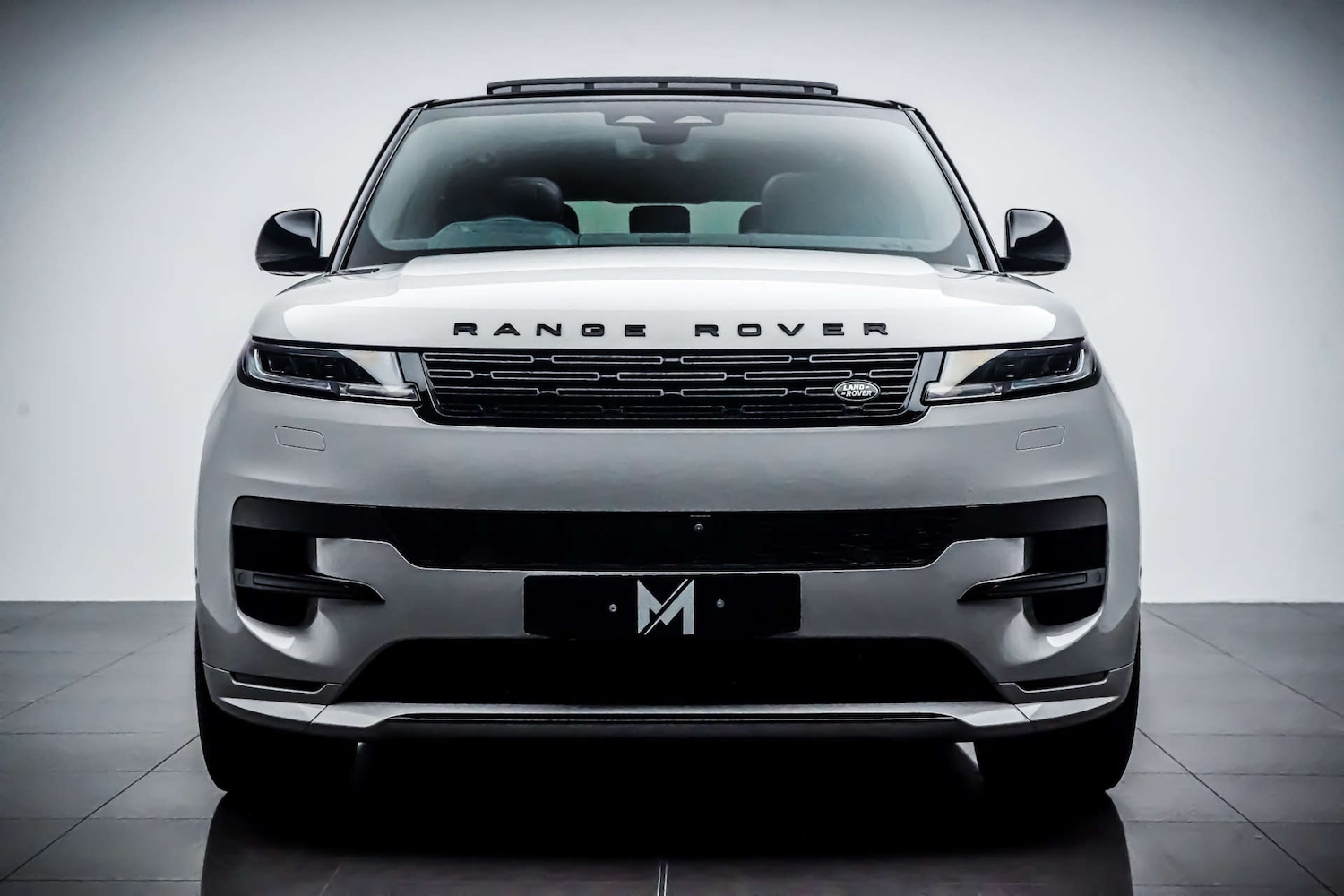 Used Land Rover Range Rover Sport 2024 for sale - 76831065: Photo 2